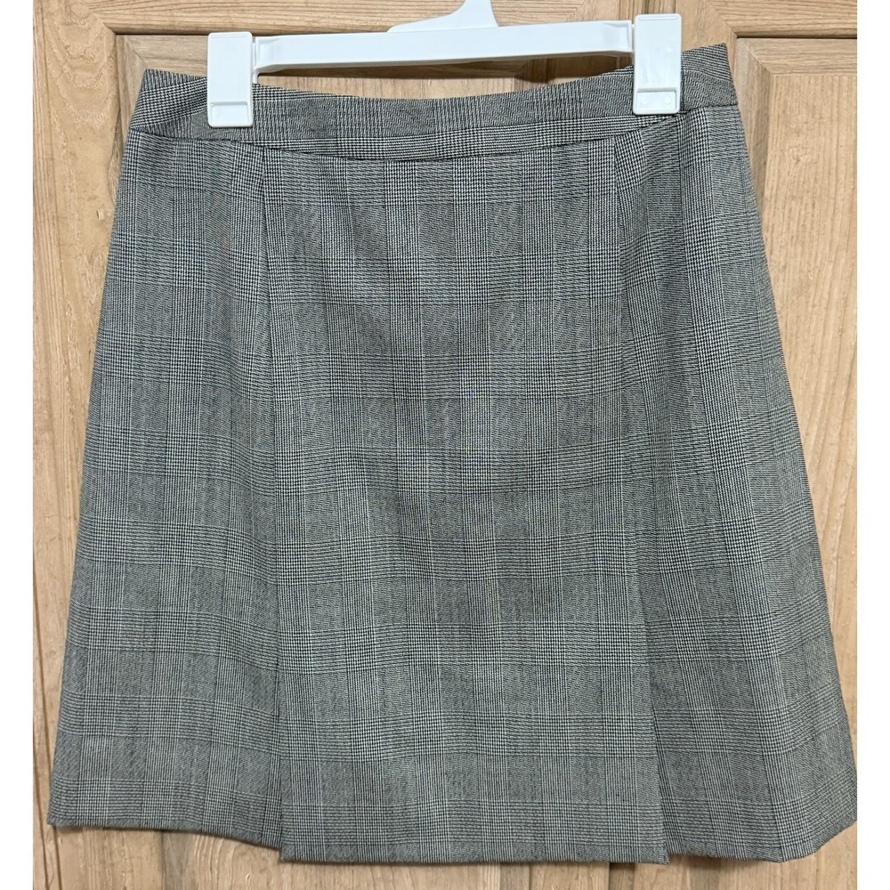 Harve Bernard Women's 100% Wool Skirt Sz 10 Gray Plaid A - Line Office Lined